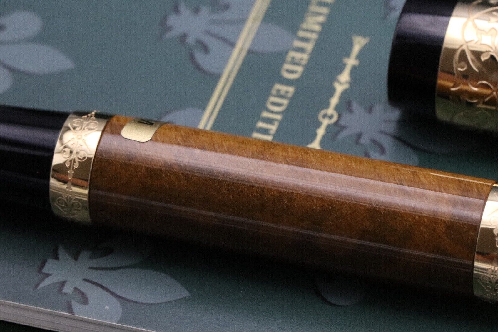 Montblanc Patron Of Art Francois I 4810 Fountain Pen - UNUSED image 3