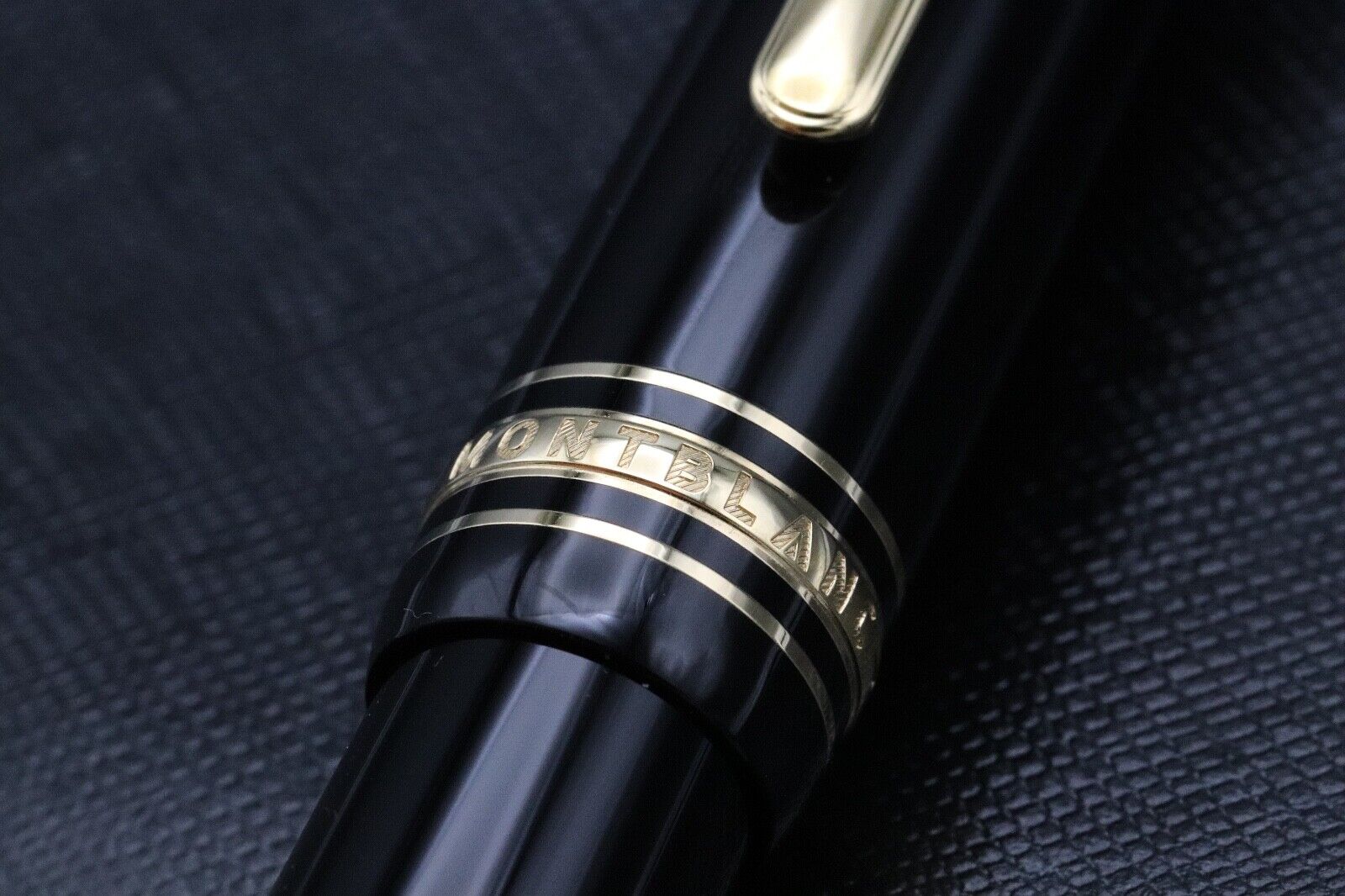 Montblanc Meisterstuck 146 LeGrand Gold-Coated Fountain Pen image 4