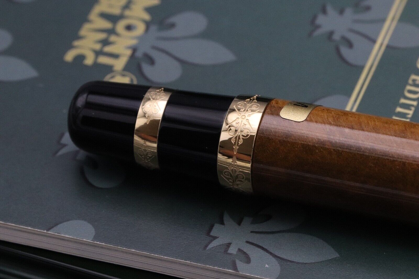 Montblanc Patron Of Art Francois I 4810 Fountain Pen - UNUSED image 4