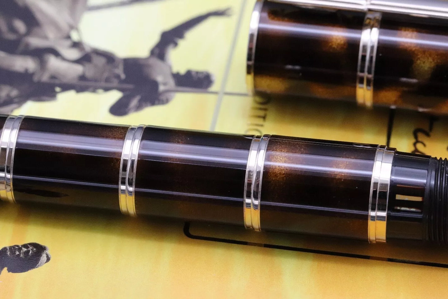 Montblanc Writers Edition Miguel de Cervantes Fountain Pen - UNUSED image 10