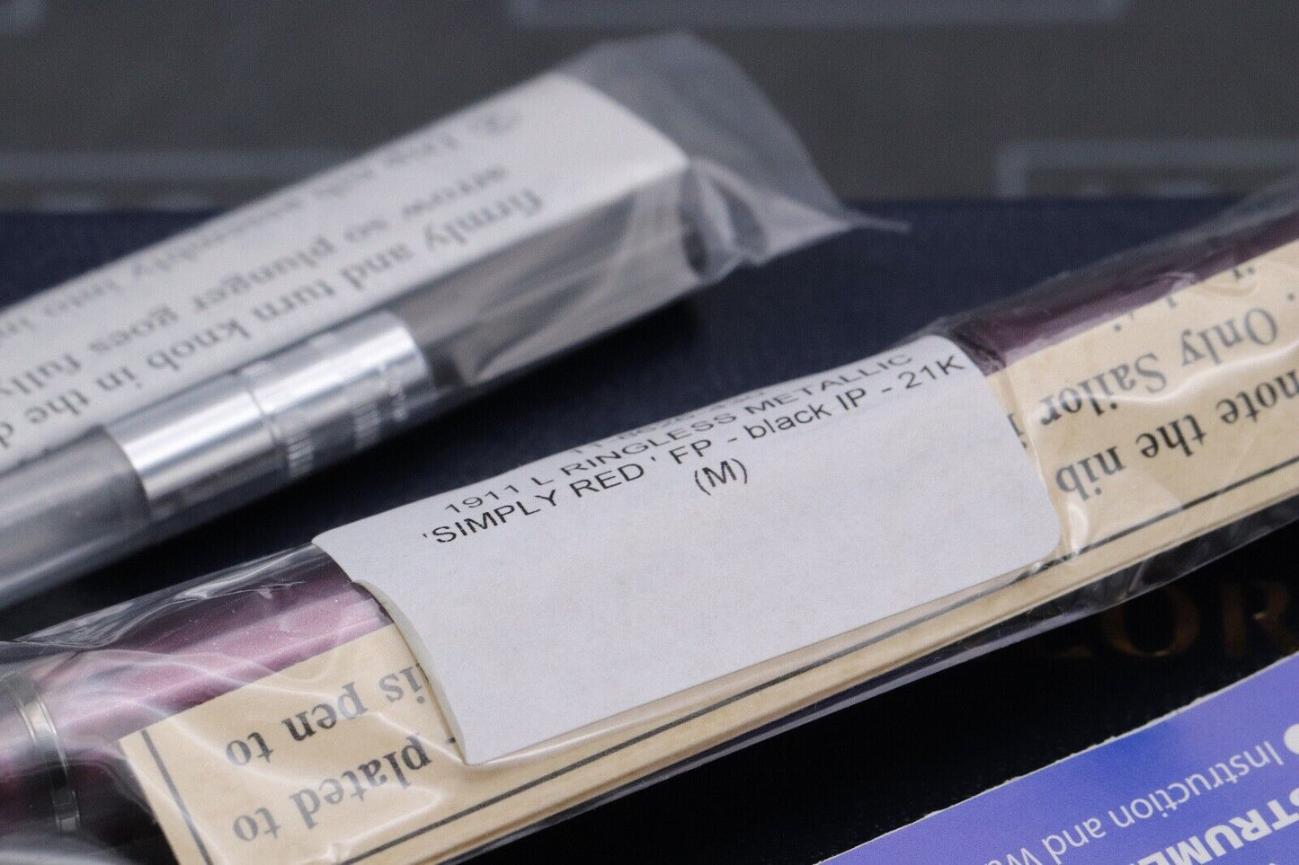 Sailor 1911 Ringless Metallic Simply Red Fountain Pen - Medium Nib - SEALED image 2