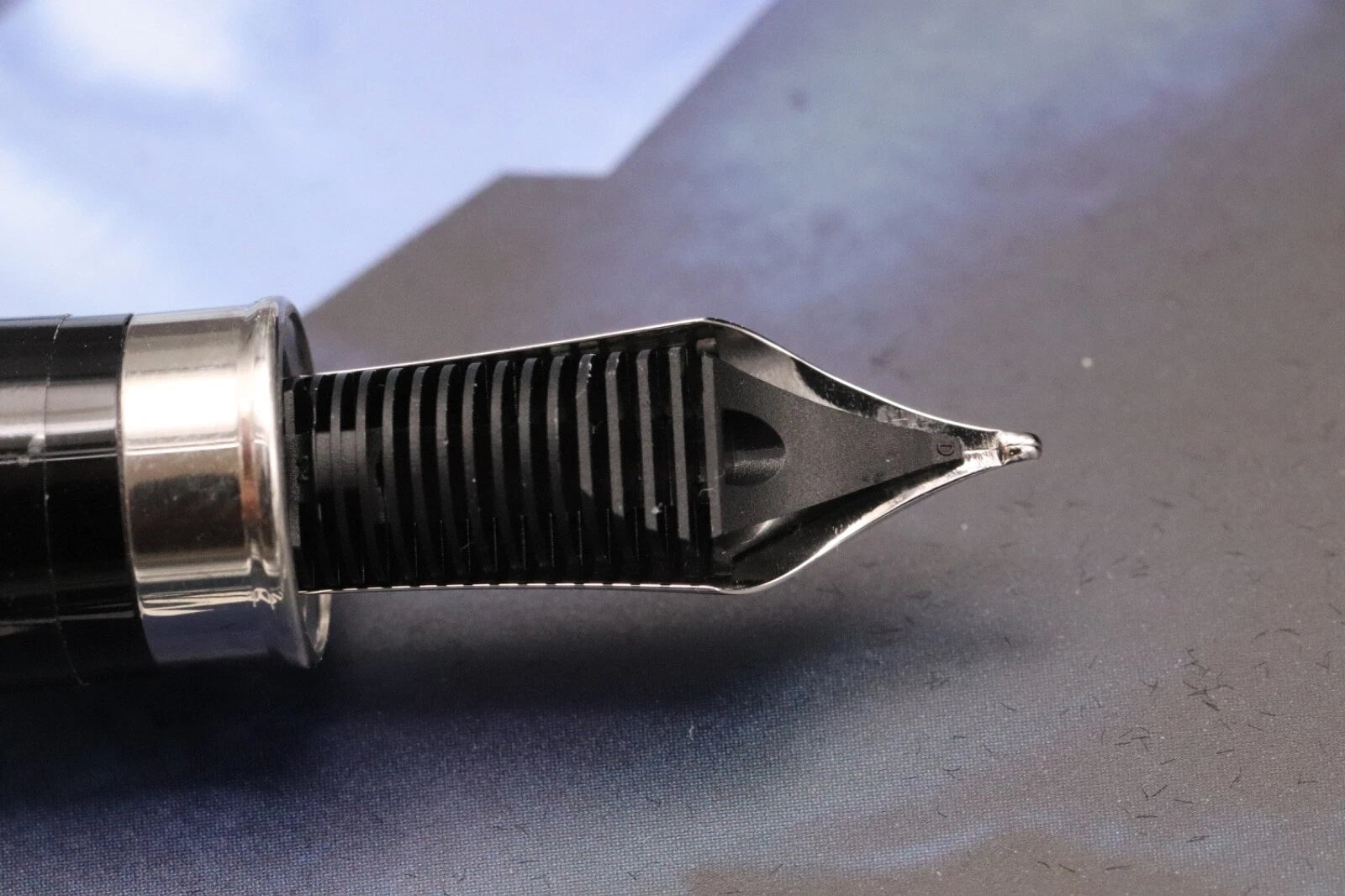 Montblanc Donation Series John Lennon Special Edition Fountain Pen - UNUSED image 3