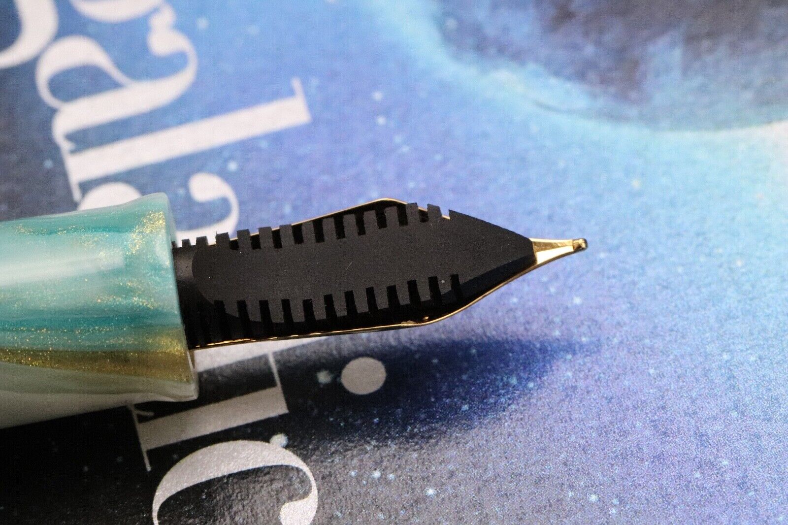 Leonardo MZG 2.0 Galattica Planetary Nebula Fountain Pen - UNUSED image 4