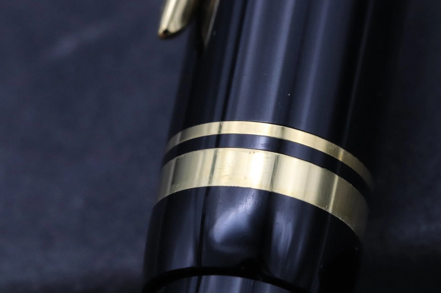 Parker Duofold Centennial Black Gold Fountain Pen - 1987 image 8