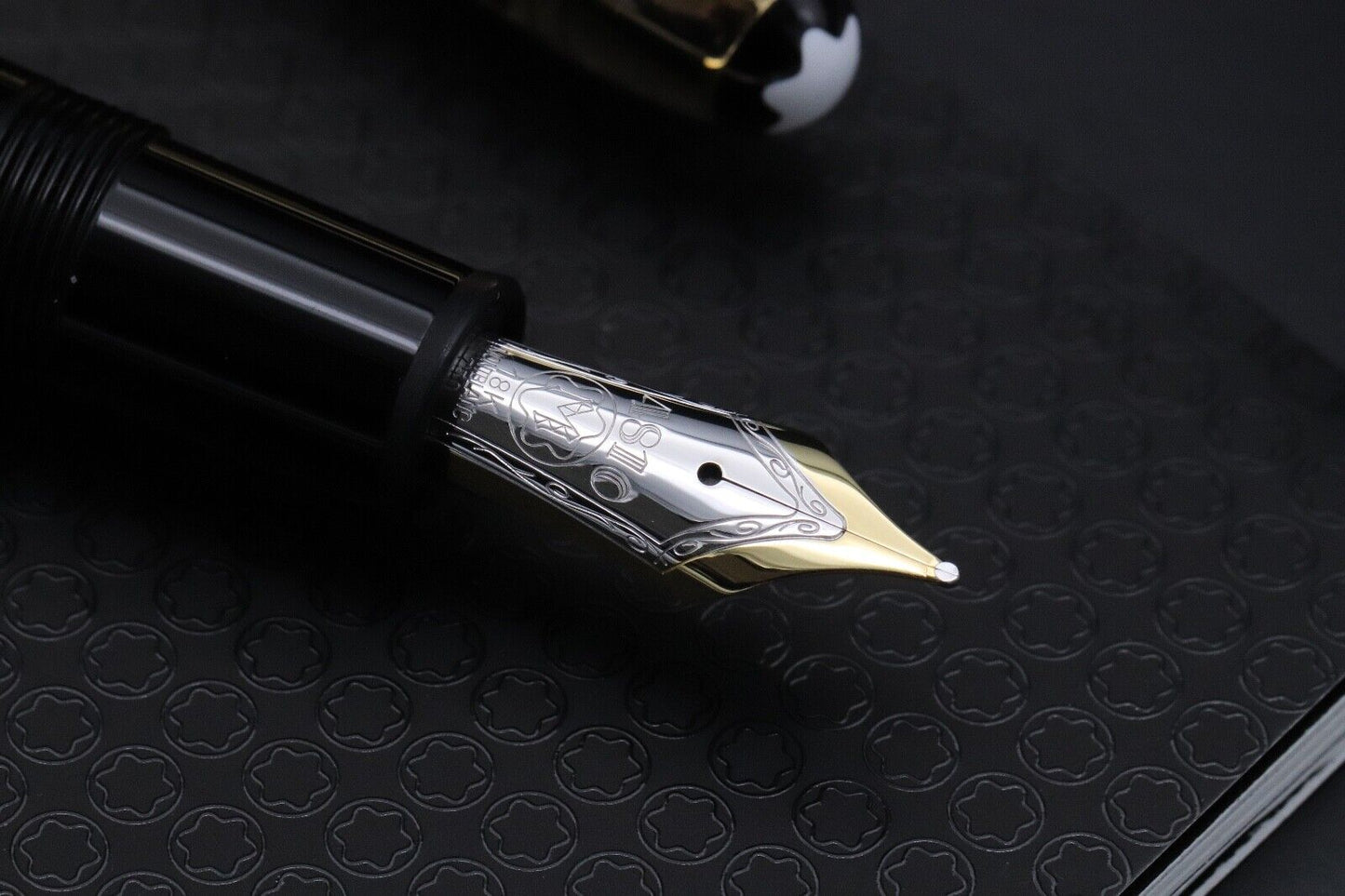 Montblanc Meisterstuck 146 LeGrand Black Gold Solitaire Fountain Pen - UNUSED image 2