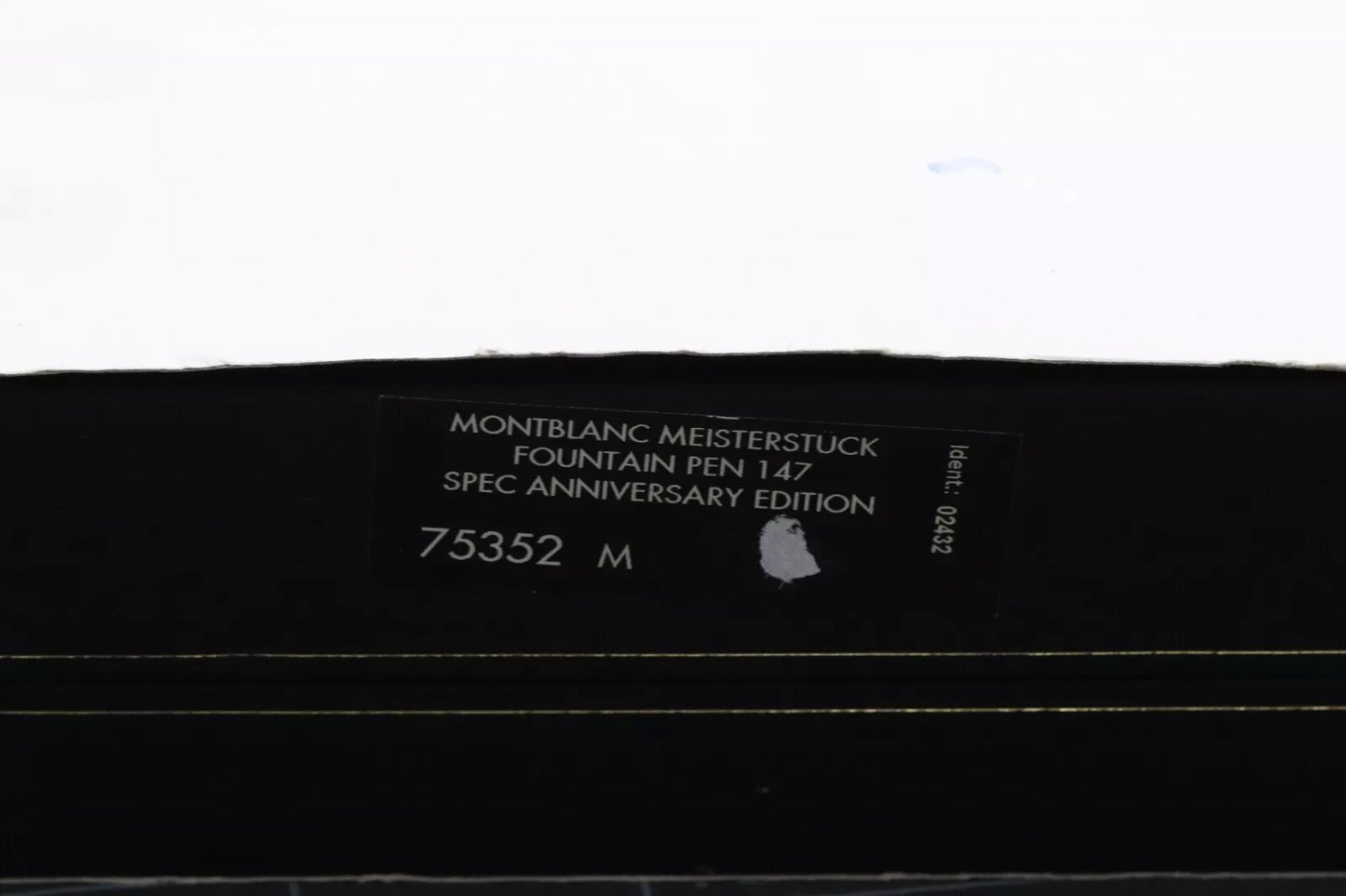 Montblanc Meisterstuck 147 Traveller 75th Anniversary SE Fountain Pen image 9