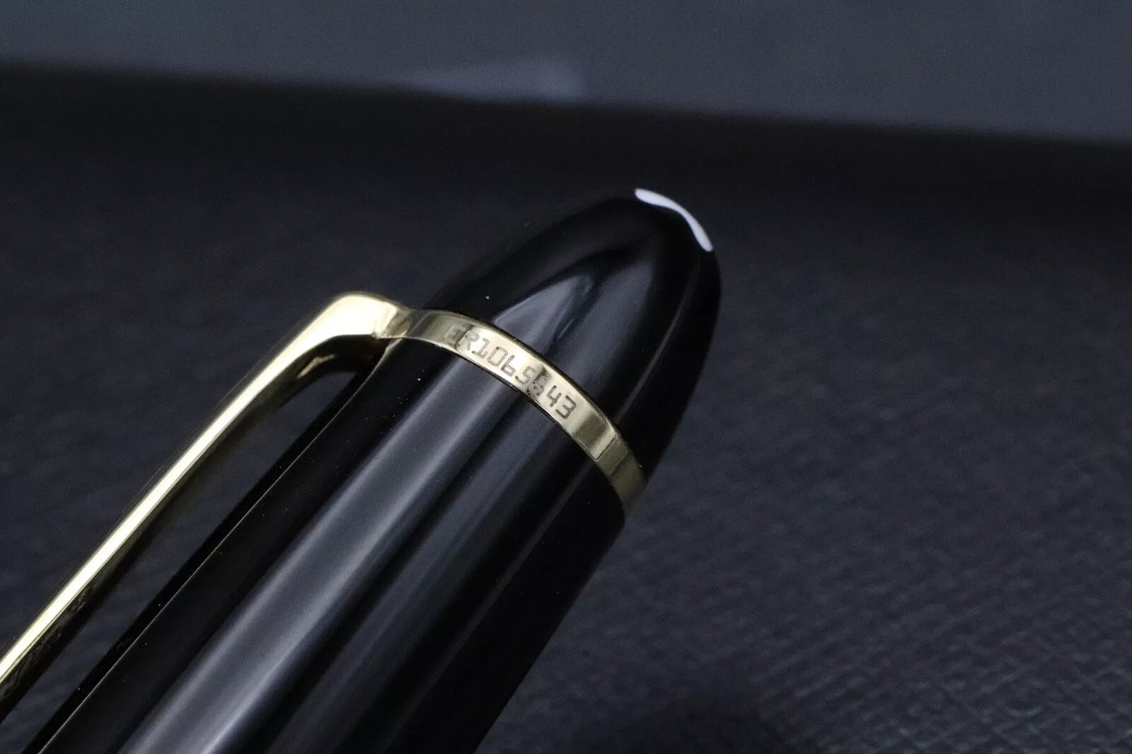 Montblanc Meisterstuck 146 LeGrand Gold-Coated Fountain Pen image 5