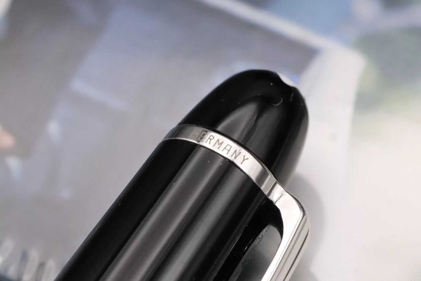 Montblanc Meisterstuck Chopin Classique 'Lang Lang' Platinum Line Fountain Pen image 7