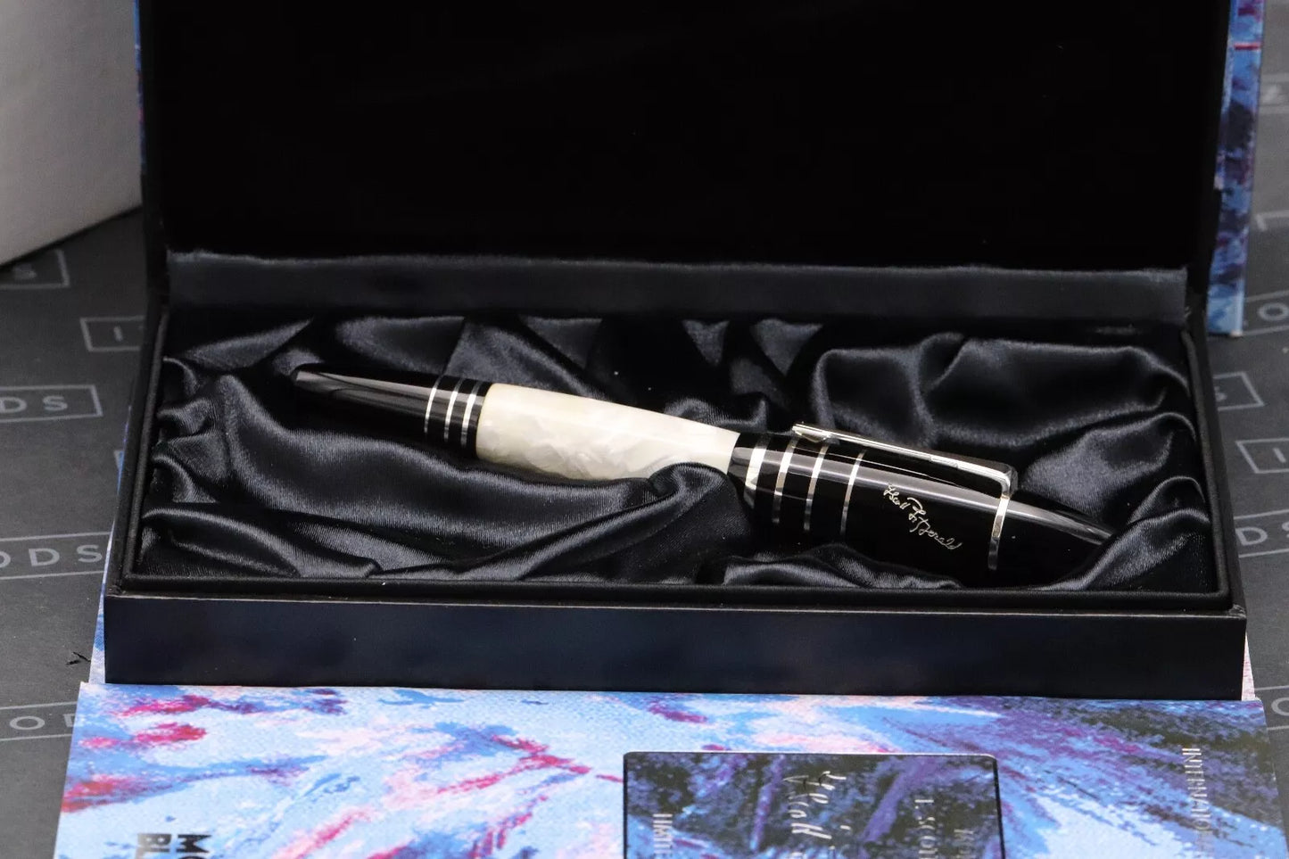 Montblanc Writers Edition F. Scott Fitzgerald Fountain Pen - NEVER INKED image 3