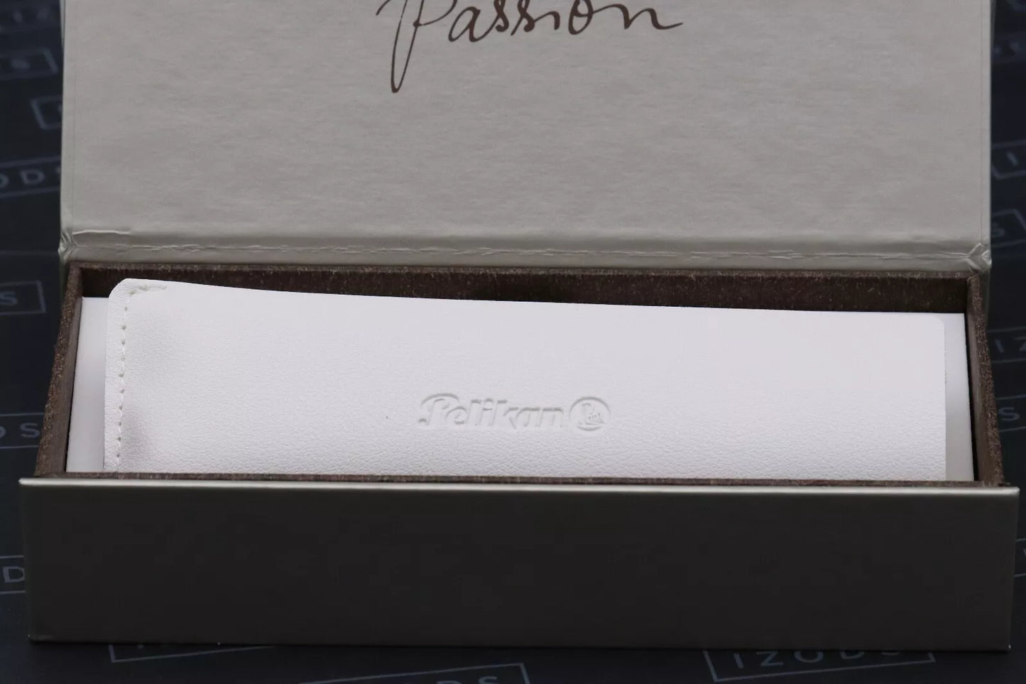 Pelikan Souveran M800 Burnt Orange Fountain Pen - BB Nib - UNUSED image 6