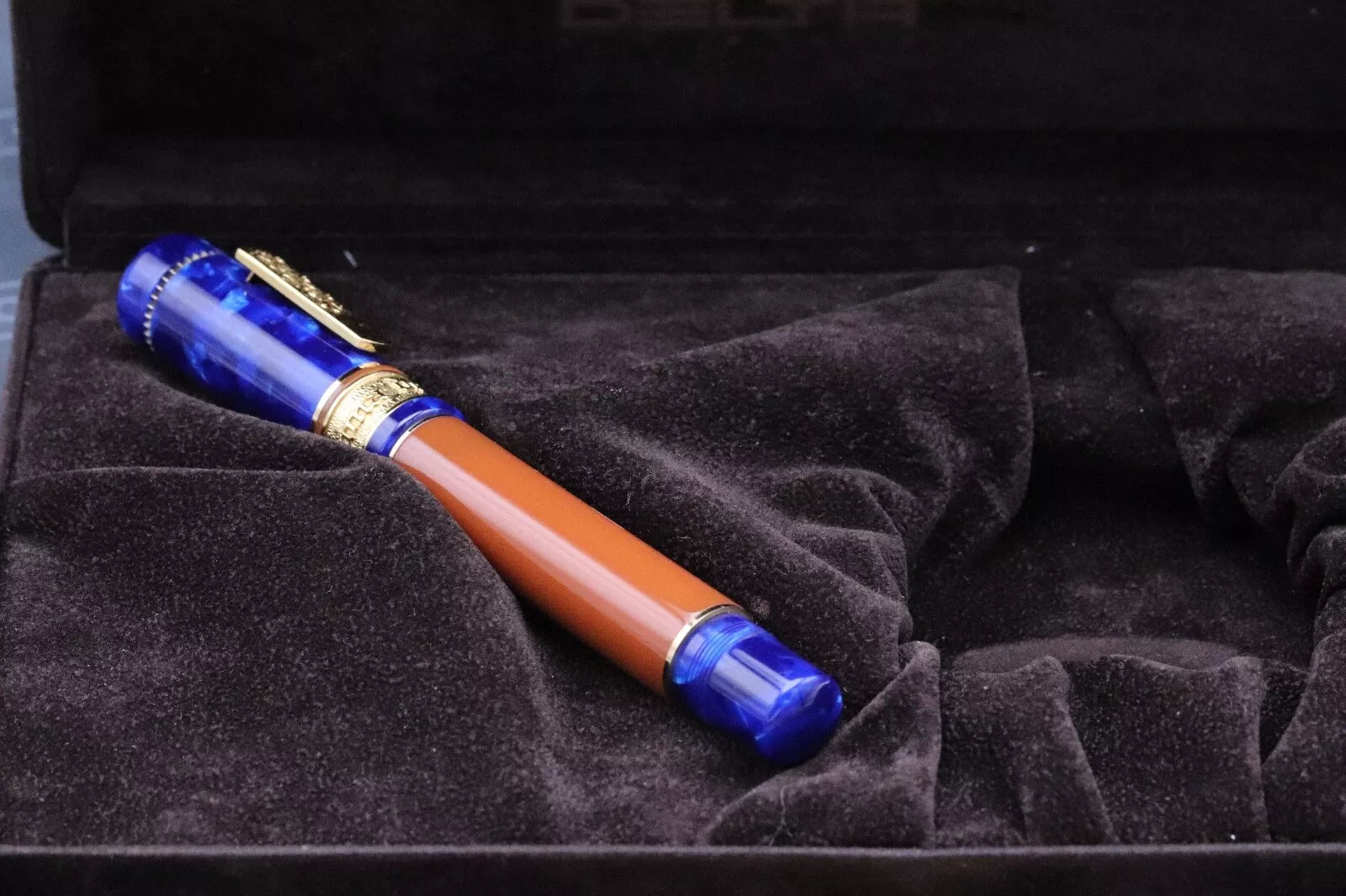 Delta Corona de Aragon Limited Edition Fountain Pen image 9