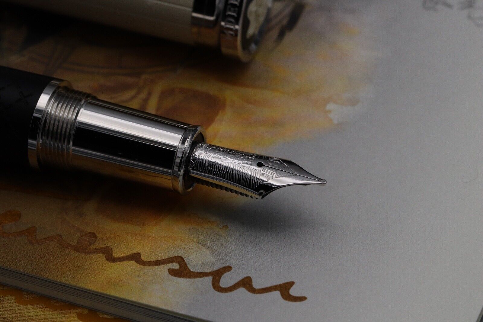 Montblanc Writers Edition Robert Louis Stevenson Fountain Pen image 2