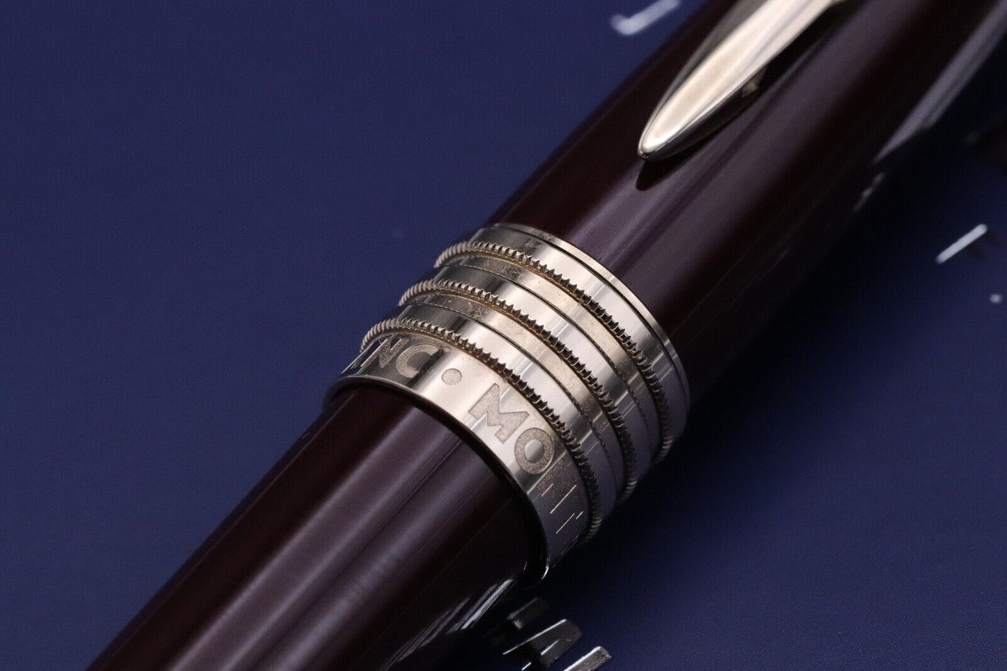 Montblanc Great Characters John F. Kennedy JFK Burgundy Rollerball Pen image 3