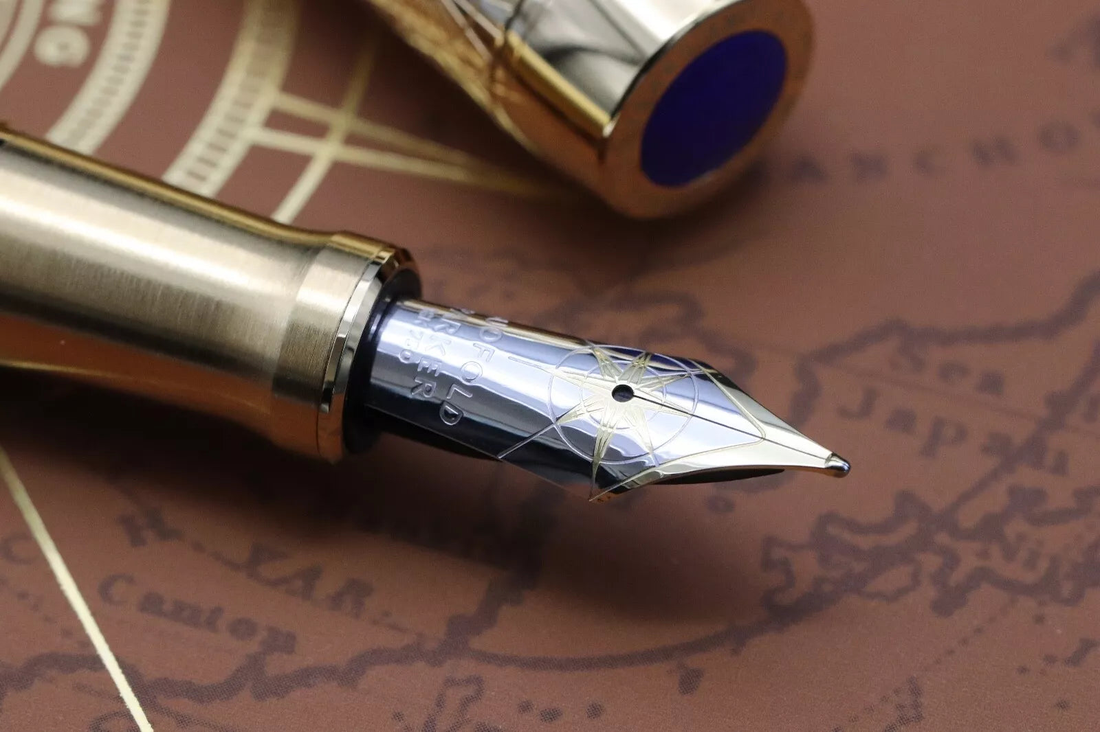Parker Duofold 130th Craft of Travelling Limited Edition Fountain Pen image 3