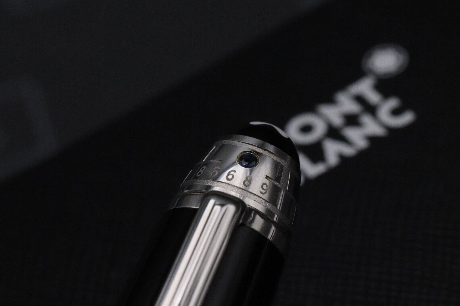 Montblanc Meisterstuck LeGrand UNICEF 2013 Ballpoint Pen image 4