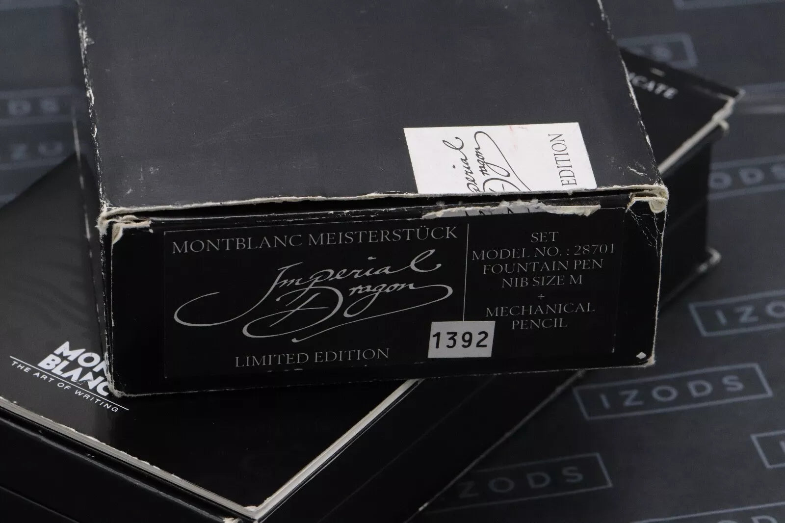 Montblanc Writers Edition Imperial Dragon Fountain Pen - Broad Nib image 10