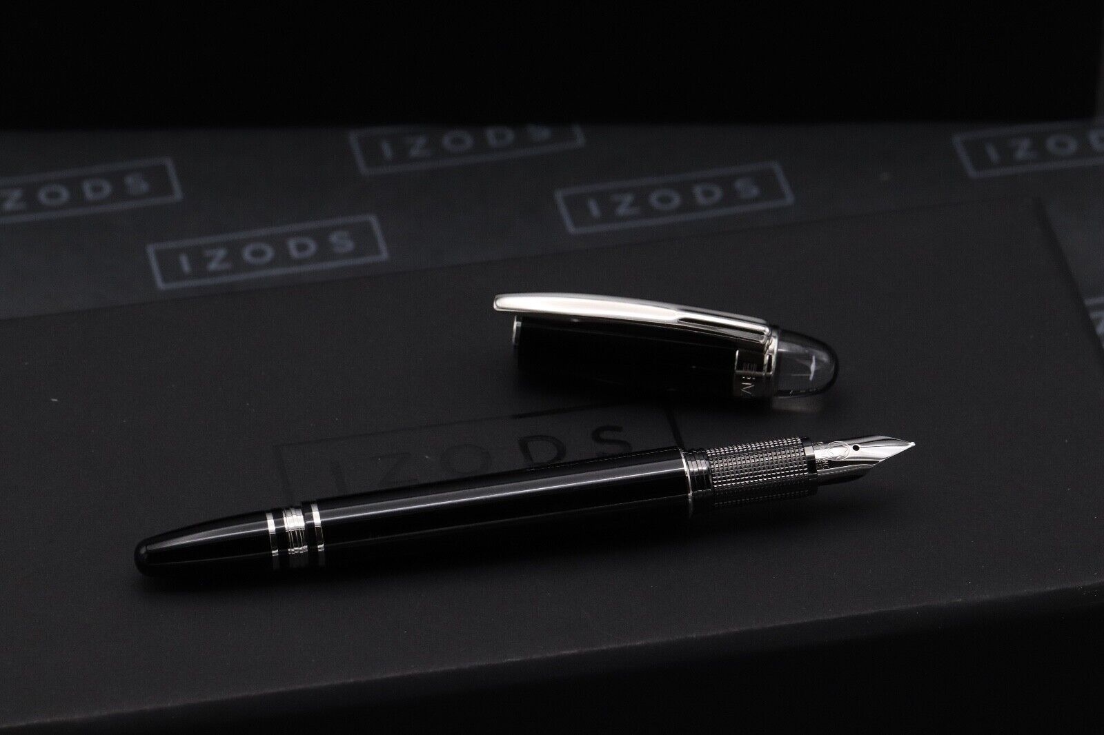 Montblanc Starwalker Platinum Resin Fountain Pen - Serviced by Montblanc Dec 24 image 1