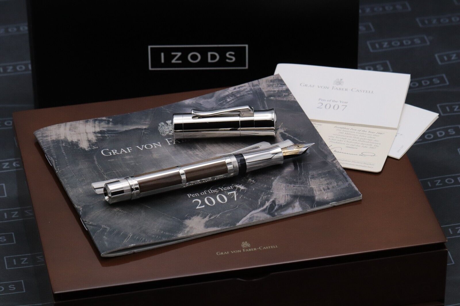 Graf von Faber-Castell Pen of the Year 2007 Petrified Wood Fountain Pen - UNUSED image 0
