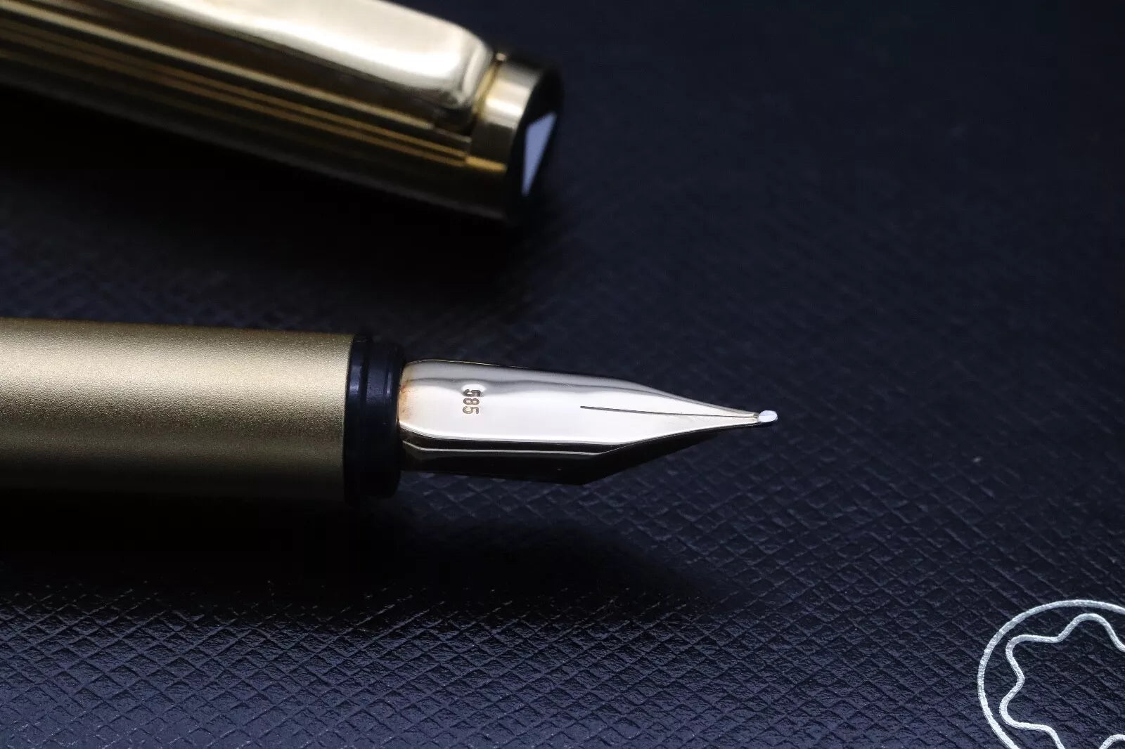 Montblanc Noblesse 1st Generation Gold-Plated Fountain Pen - Triangle Logo image 7
