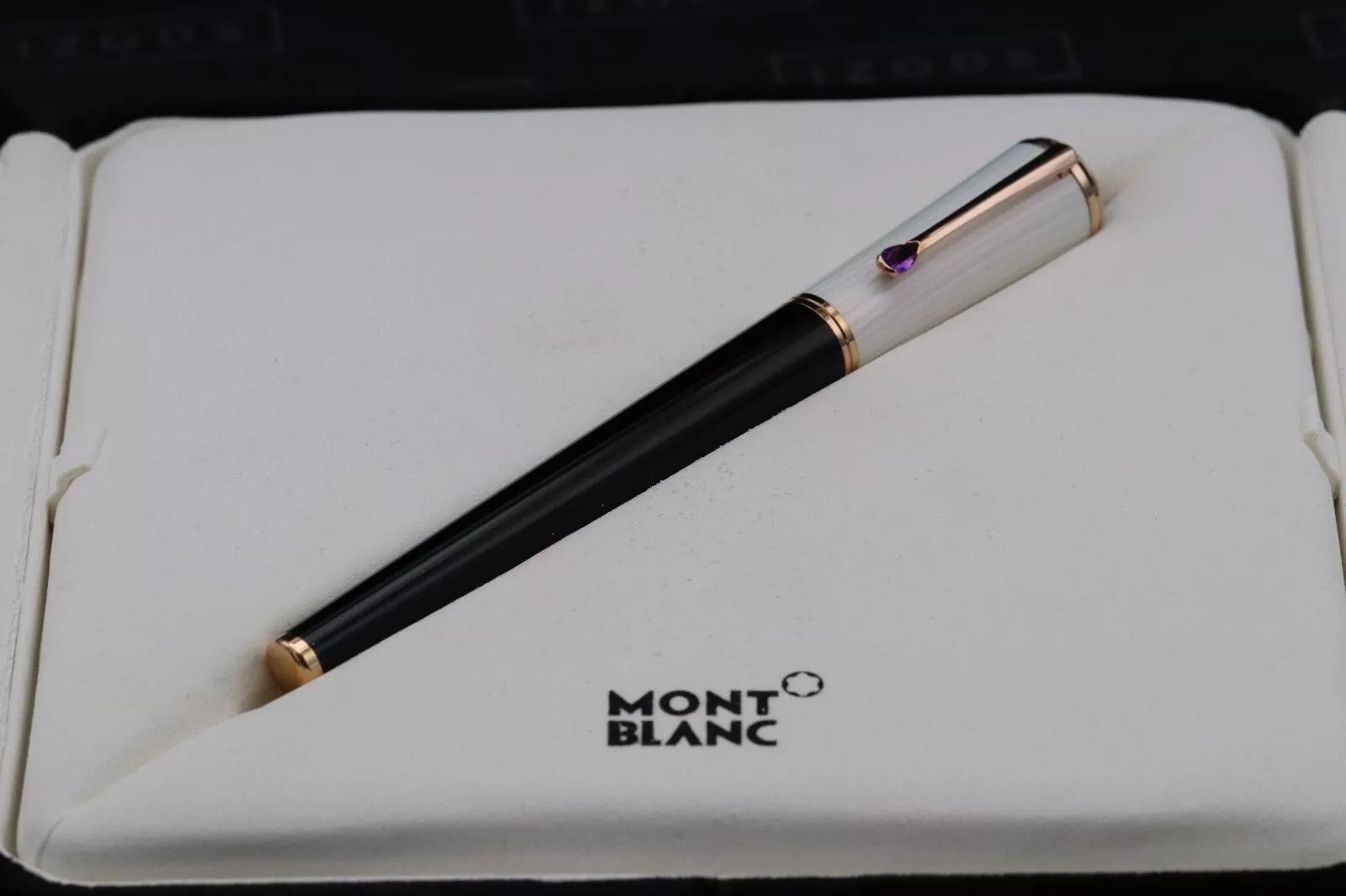 Montblanc La Donna Ingrid Bergman Fountain Pen - Serviced by MB September 2024 image 8