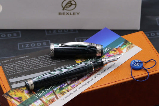 Bexley Golden Age Triangles Arco Verde Limited Edition Fountain Pen - Broad Nib image 1