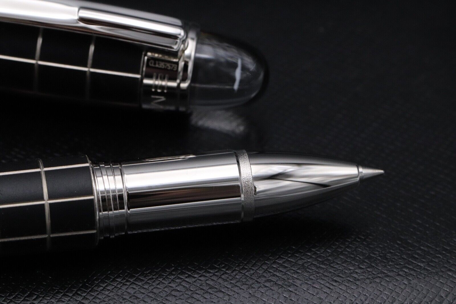 Montblanc Starwalker Rubber Platinum Rollerball / Fineliner Pen image 3