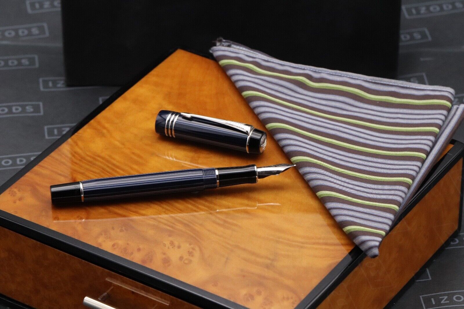 Parker Duofold International Navy Pinstripe Fountain Pen image 0