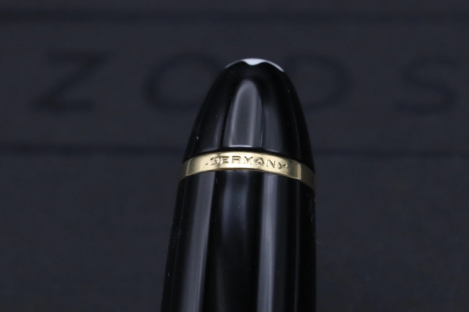 Montblanc Meisterstuck 146 LeGrand Gold Coated Fountain Pen - Monotone Nib image 1