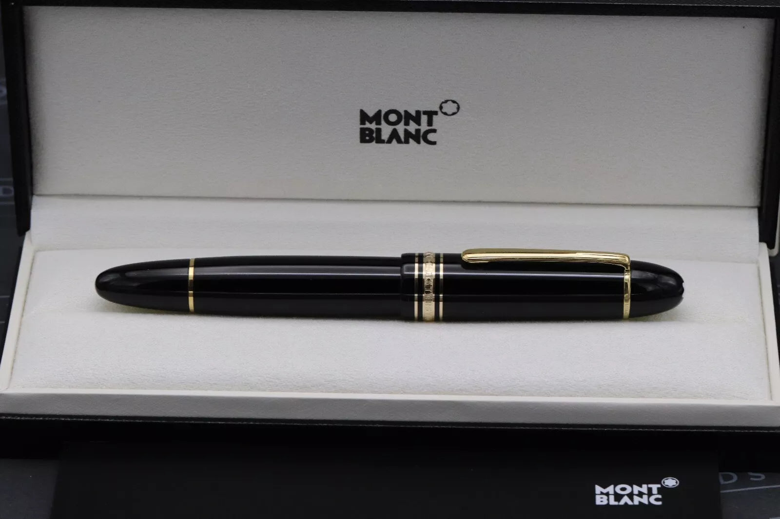 Montblanc Meisterstuck 149 Gold-Coated Fountain Pen - BB Nib image 9