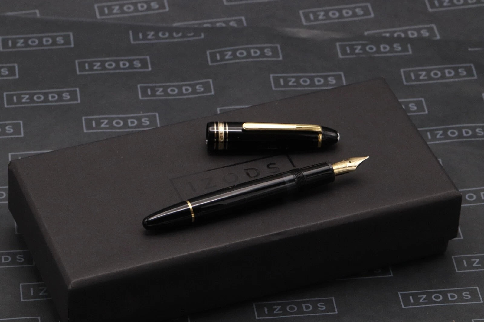 Montblanc Meisterstuck 146 LeGrand Gold Coated Fountain Pen - Monotone Nib image 0