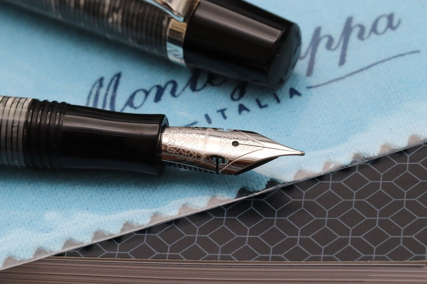 Montegrappa Nazionale Flex Shiny Circles Celluloid LE100 Fountain Pen image 2
