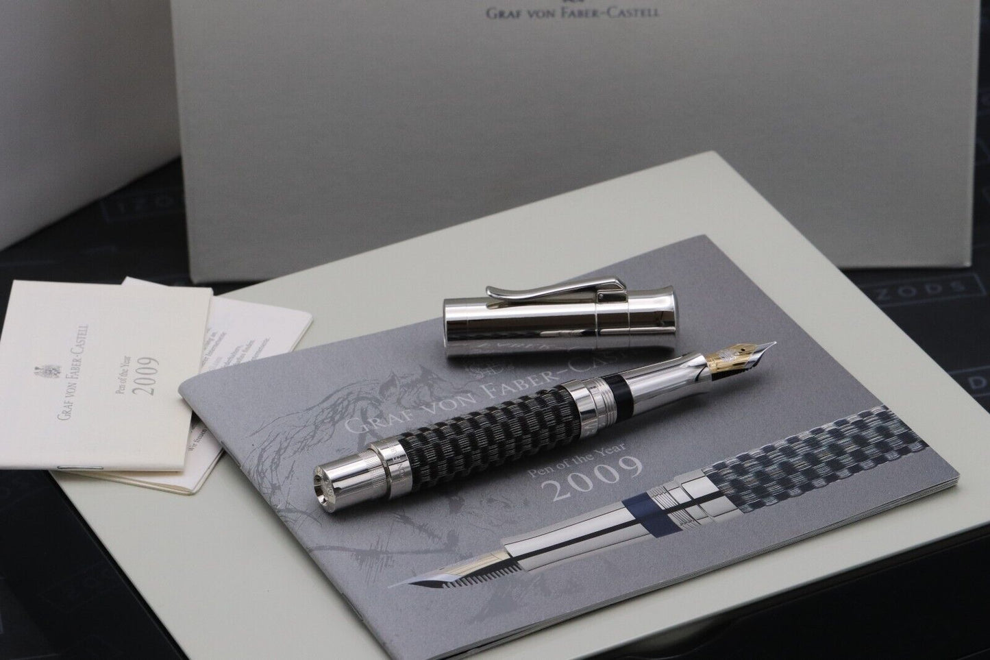Graf von Faber-Castell Pen of the Year 2009 Horsehair Fountain Pen - UNUSED image 0
