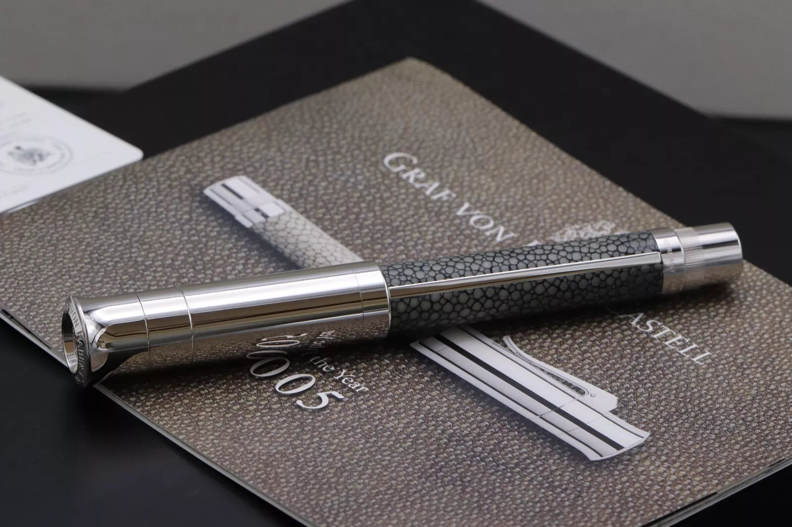 Graf von Faber-Castell Pen of the Year 2005 Galuchet Fountain Pen - UNUSED image 10
