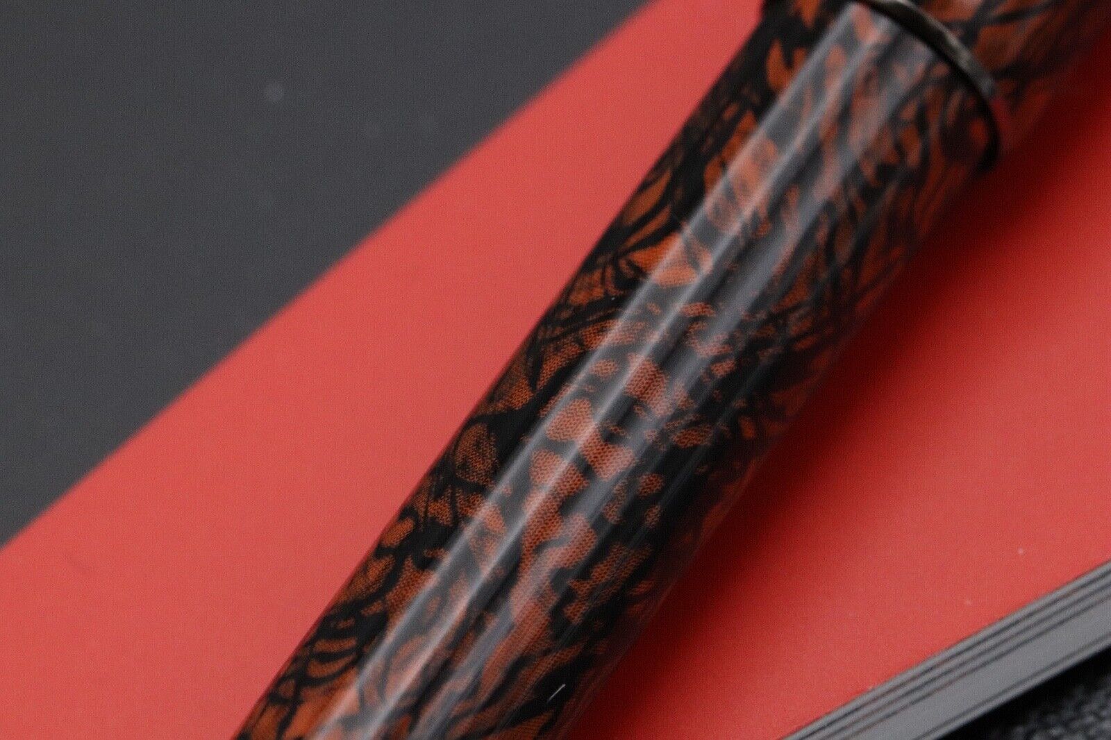Montblanc Heritage Serpent Marble Ballpoint Pen - UNUSED image 4