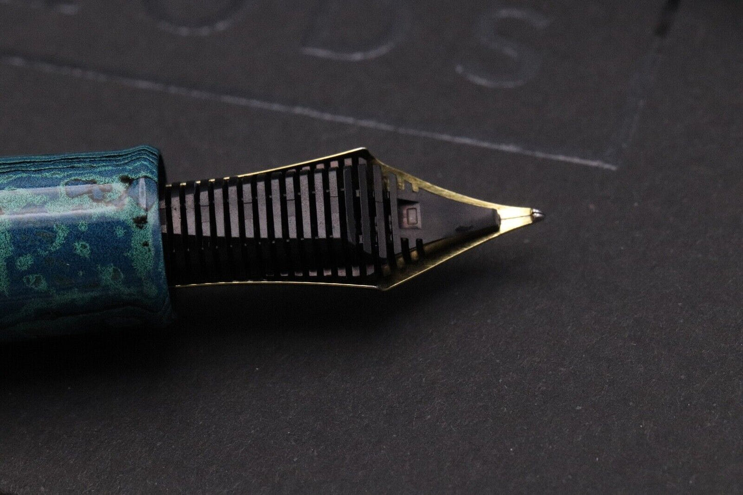 Sailor Ryokkyo Ebonite Green Echo Naginata Togi Fountain Pen image 3