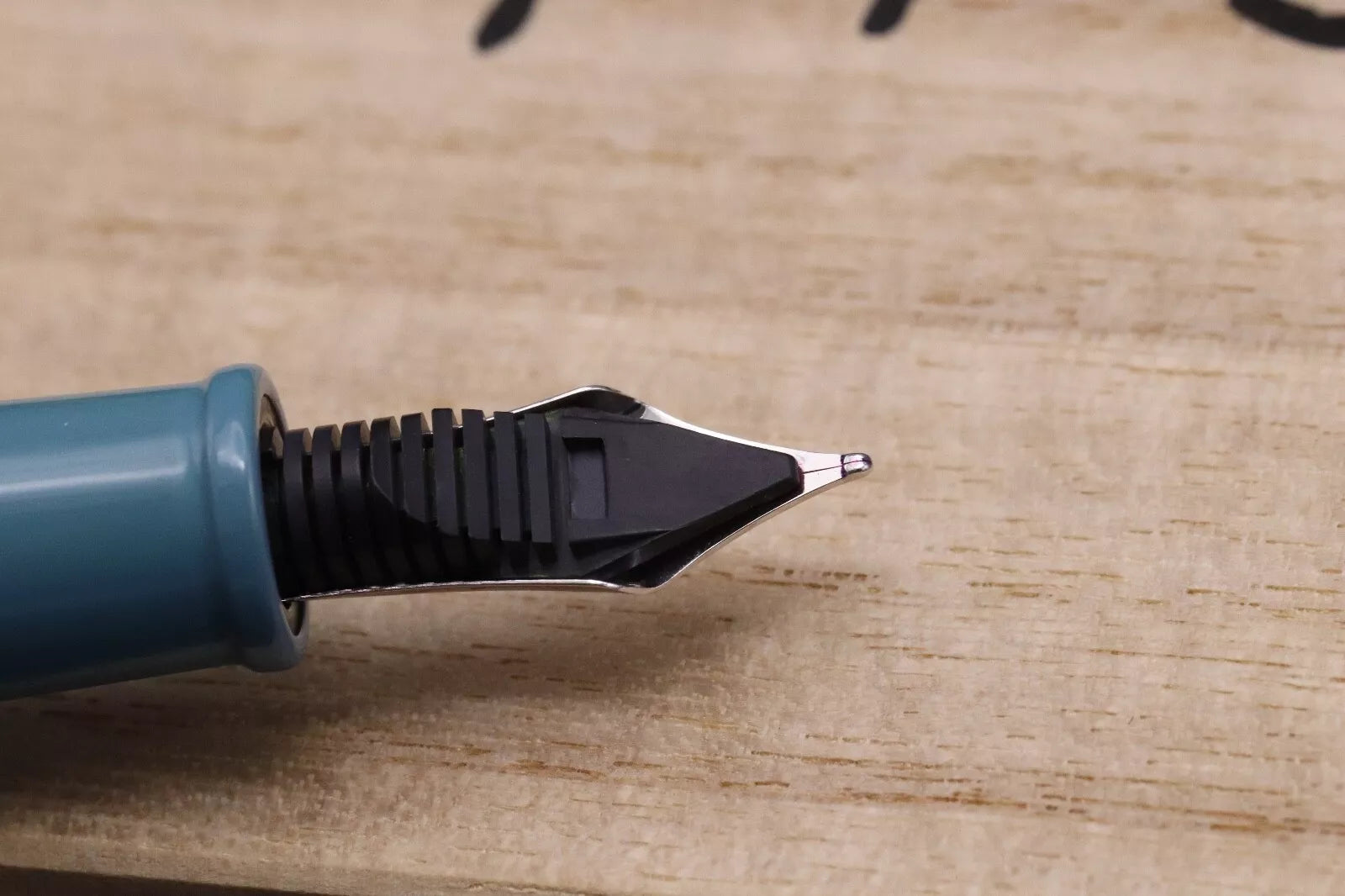 Nakaya Portable Writer Ama-iro Fountain Pen - Broad Nib image 3