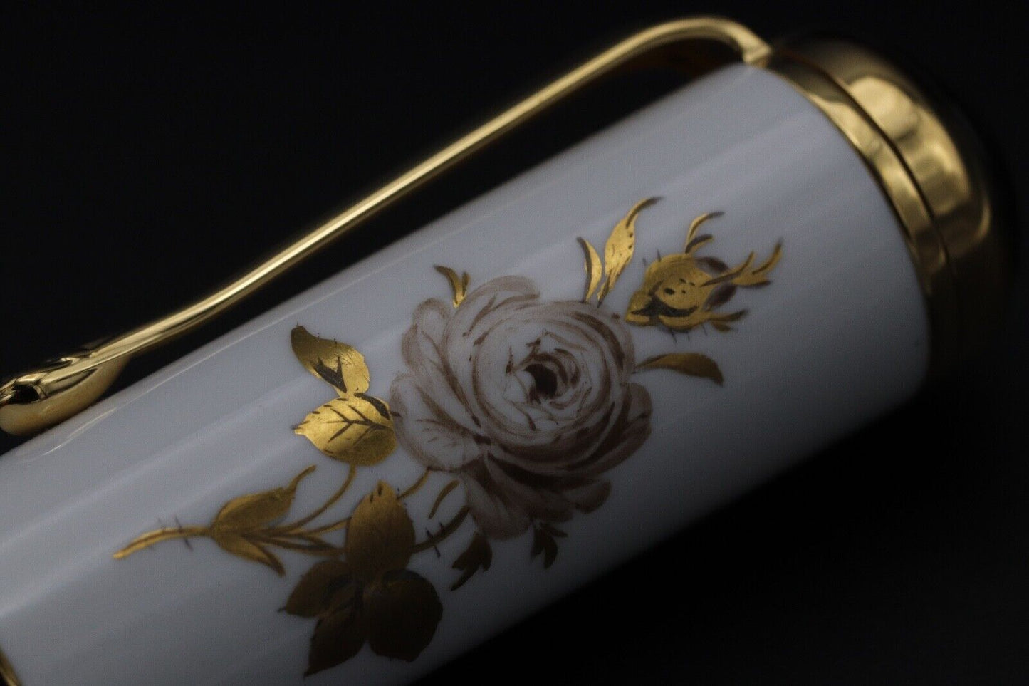 Montblanc Patron of Art 4810 Marquis de Pompadour Fountain Pen - NEVER INKED image 4