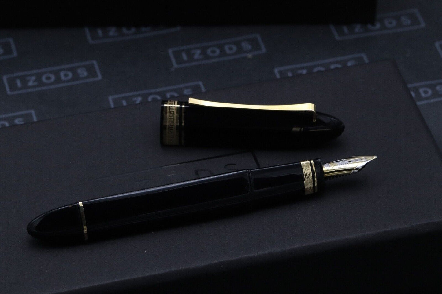 Omas 360 Magnum Black Gold Fountain Pen - Stub Sorowka Nib image 1