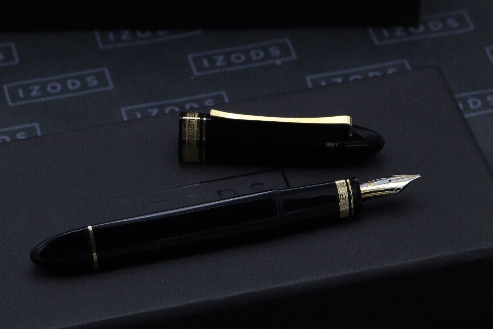 Omas 360 Magnum Black Gold Fountain Pen - Stub Sorowka Nib image 1