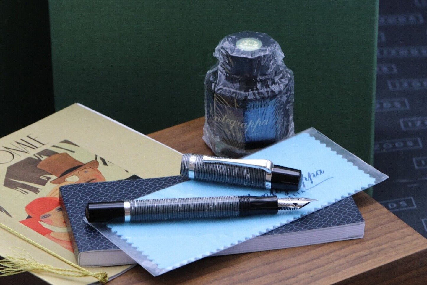 Montegrappa Nazionale Flex Shiny Circles Celluloid LE100 Fountain Pen image 0
