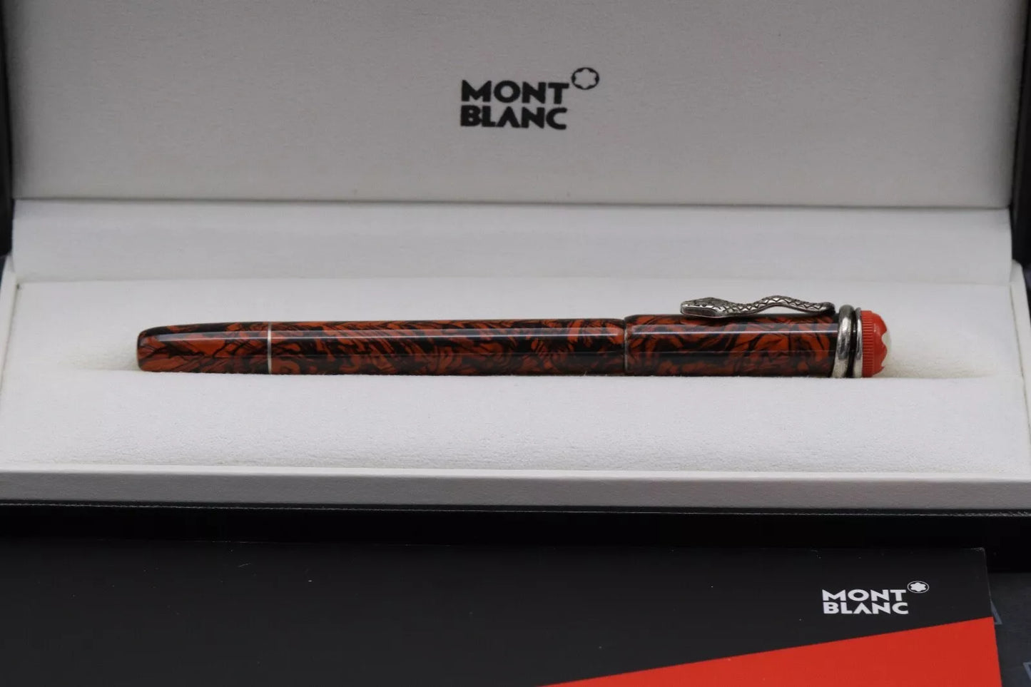 Montblanc Heritage Rouge et Noir Serpent Marble Rollerball / Fineliner Pen image 5