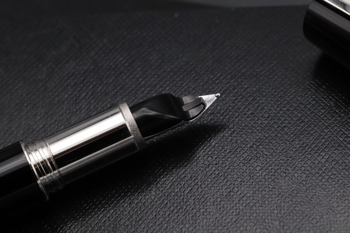 Montblanc Starwalker Urban Spirit Fountain Pen image 4