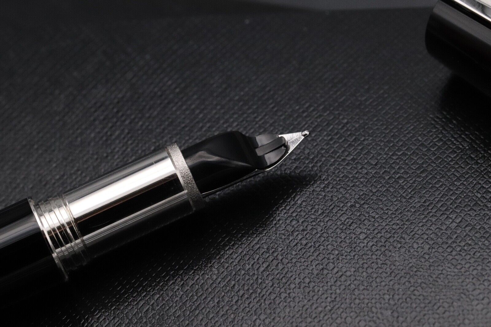 Montblanc Starwalker Urban Spirit Fountain Pen image 4