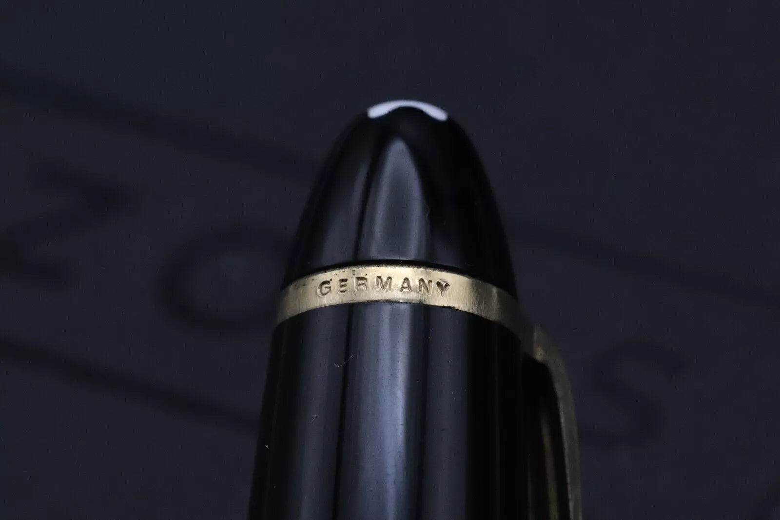Montblanc Meisterstuck 146 LeGrand Gold Coated Fountain Pen - Monotone M Nib image 6