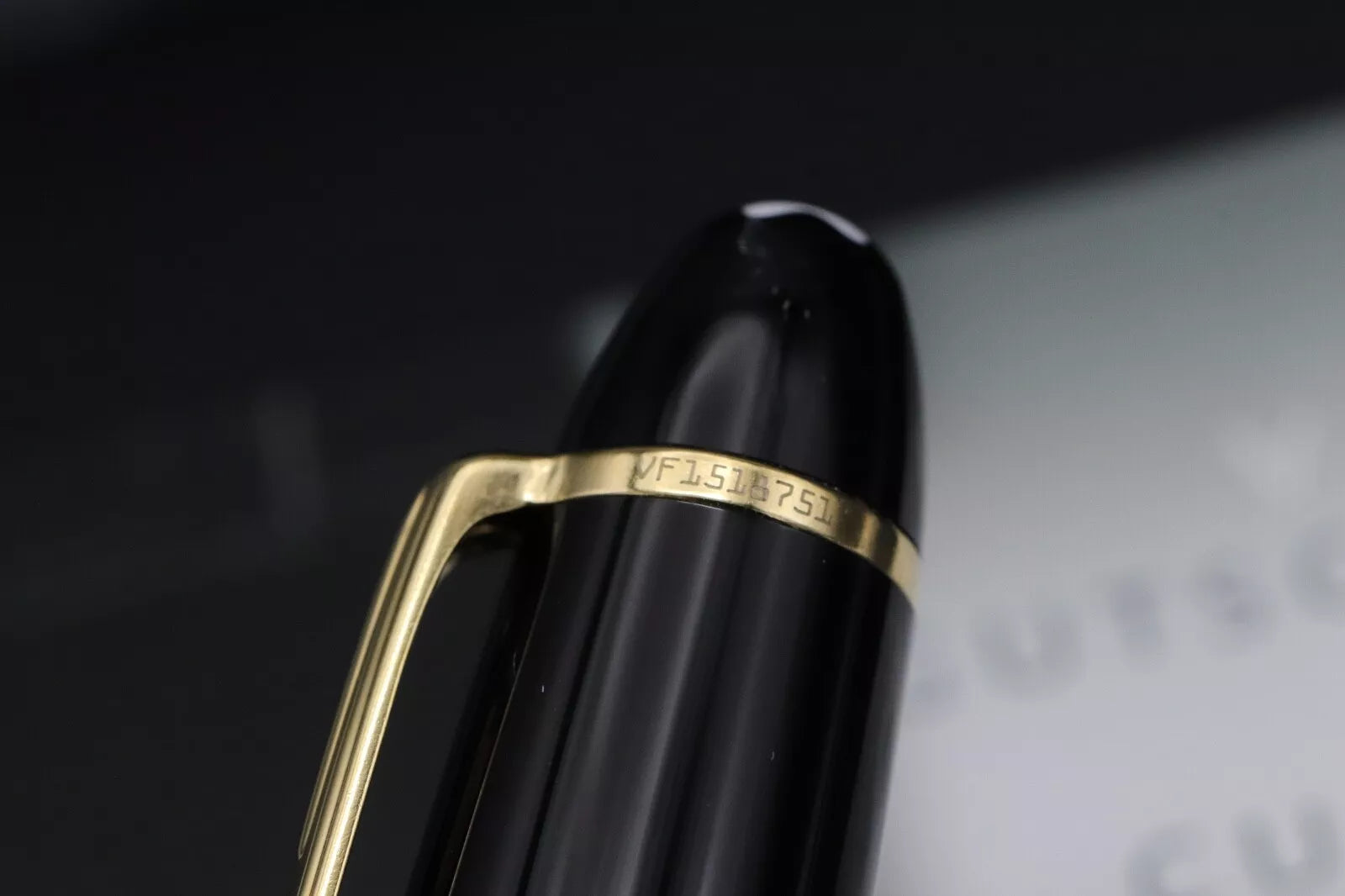 Montblanc Meisterstück 162 LeGrand Gold-Coated Rollerball Pen - UNUSED image 3