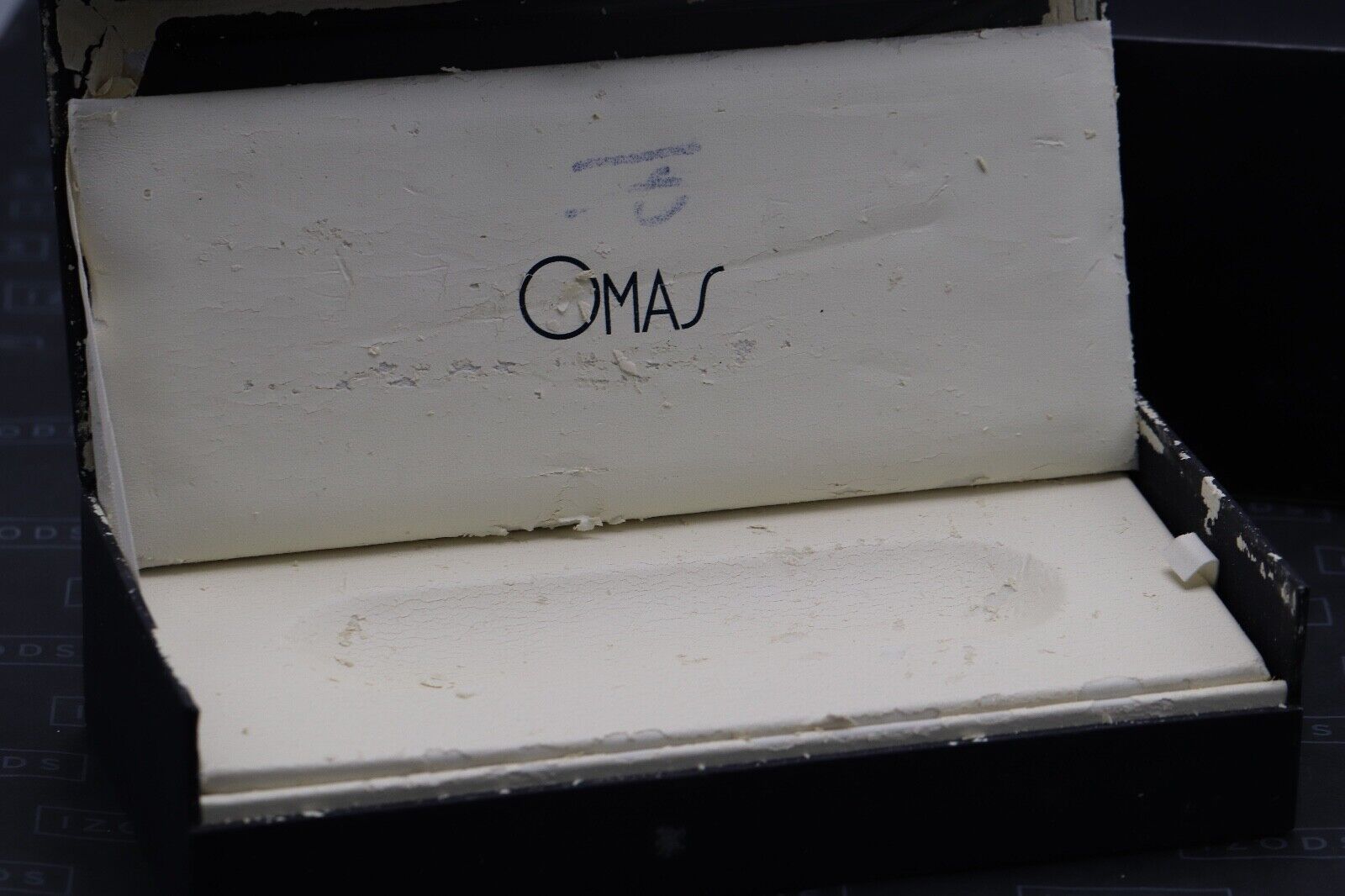 Omas 360 'Modern' Bordeaux Fountain Pen - UNUSED image 5