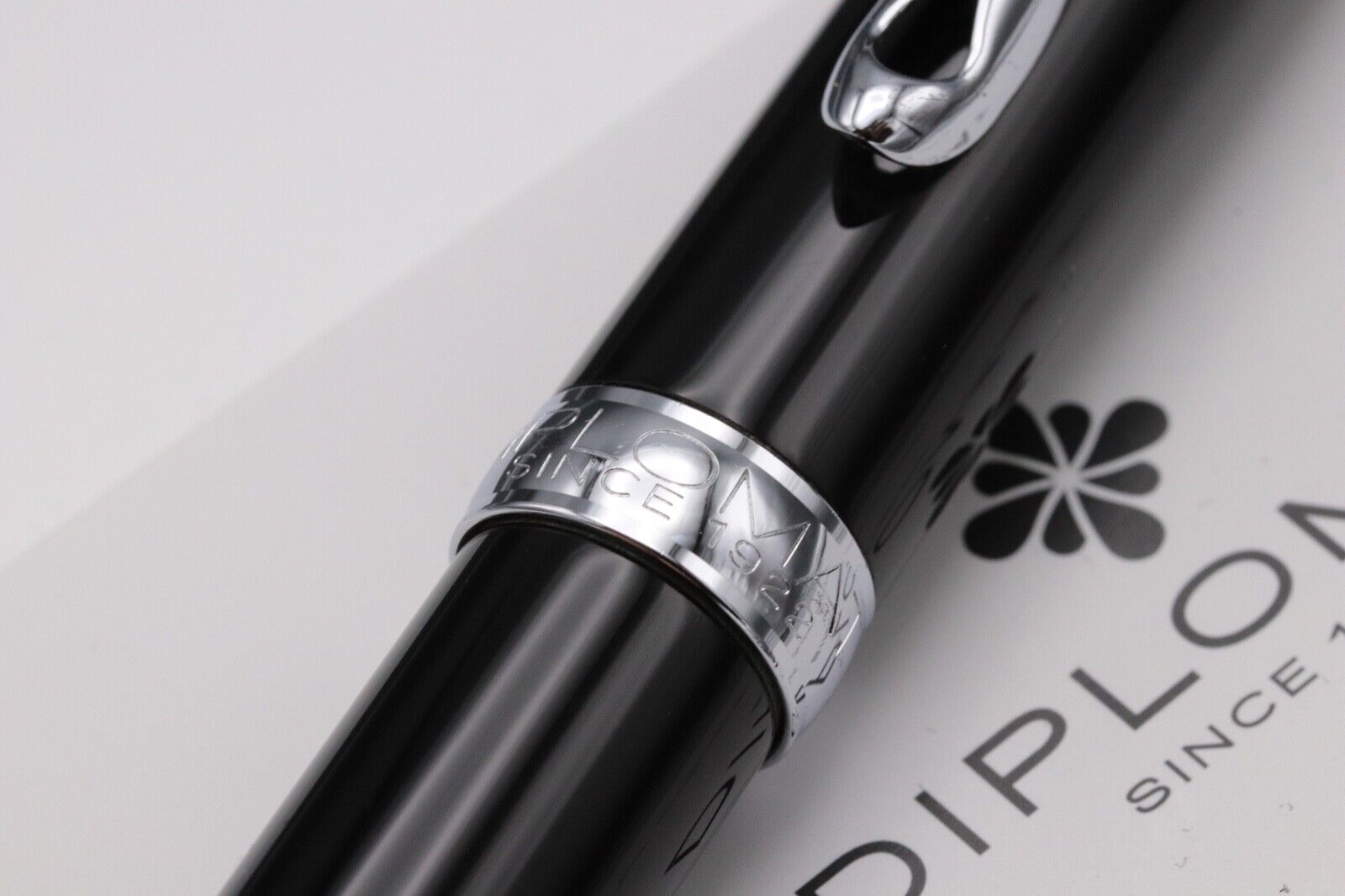 Diplomat Excellence Black Lacquer Ballpoint Pen image 2