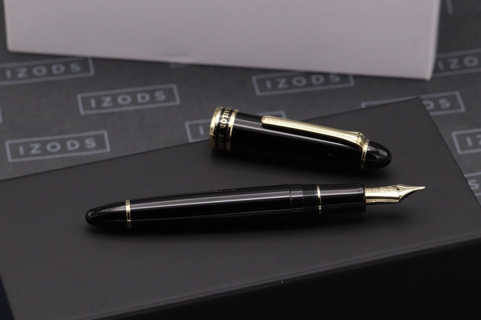 Sailor 1911L Black Gold Fountain Pen - Naginata Cross Point Nib image 1