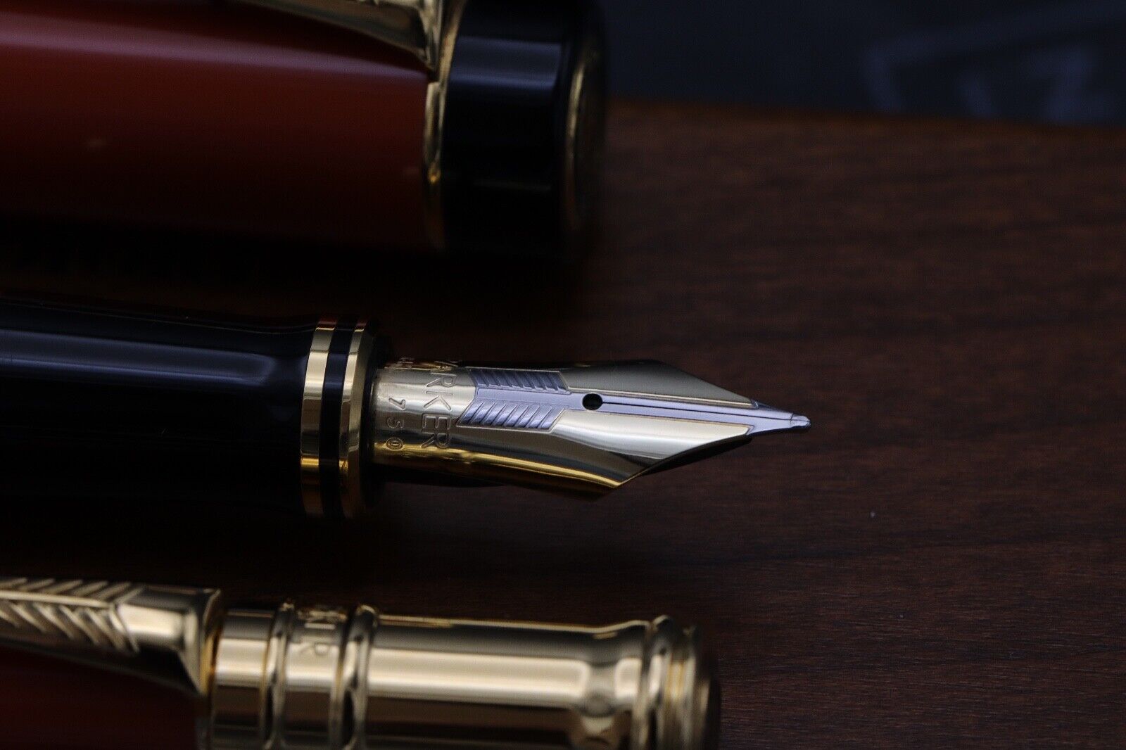 Parker Duofold Centennial Orange Fountain Pen and Mechanical Pencil - UNUSED image 2