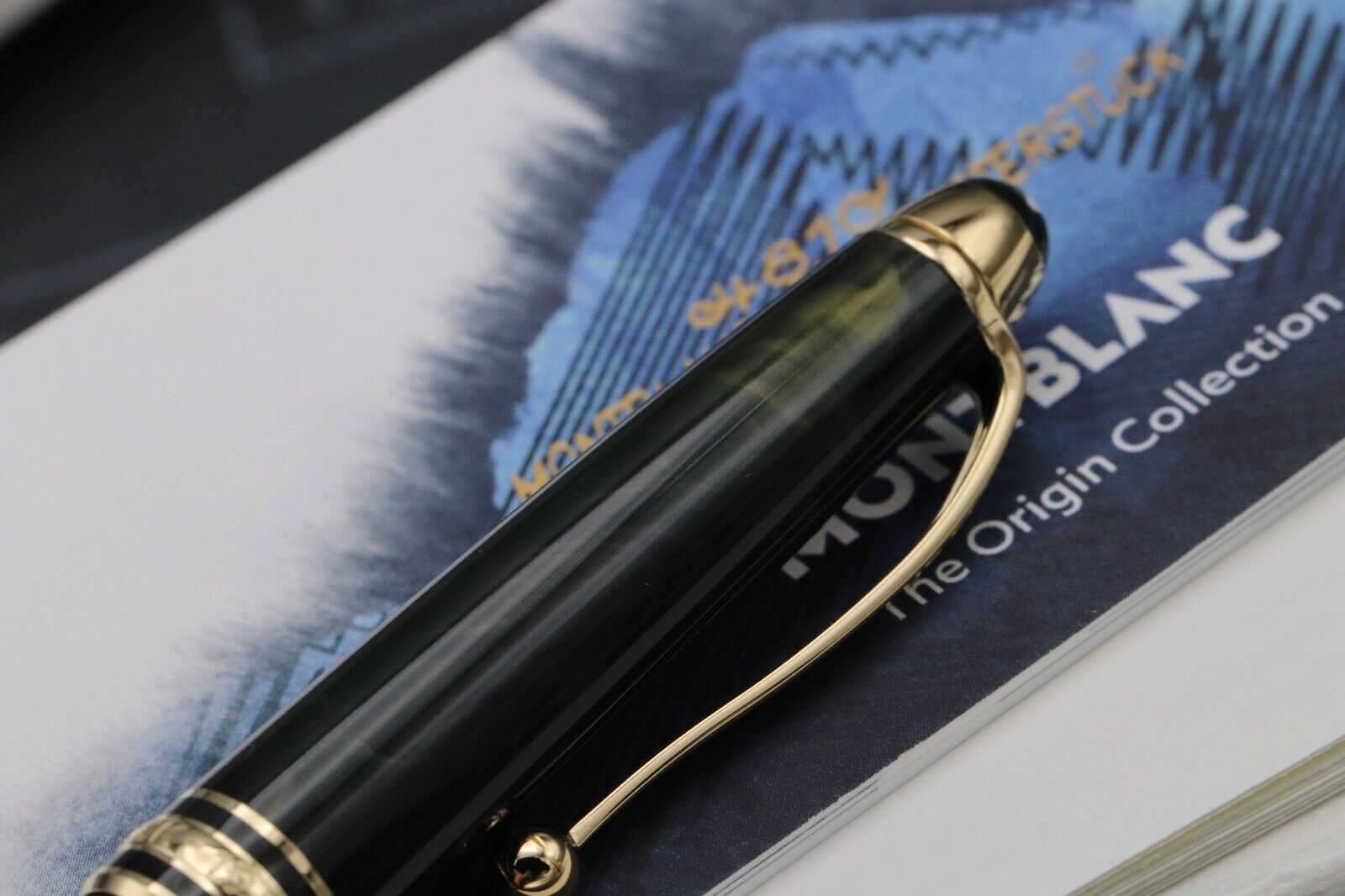 Montblanc Meisterstuck Classique Origin Collection Green Ballpoint Pen - UNUSED image 4